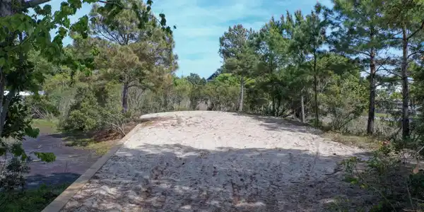 Image 4: 210 Shipwreck Lane