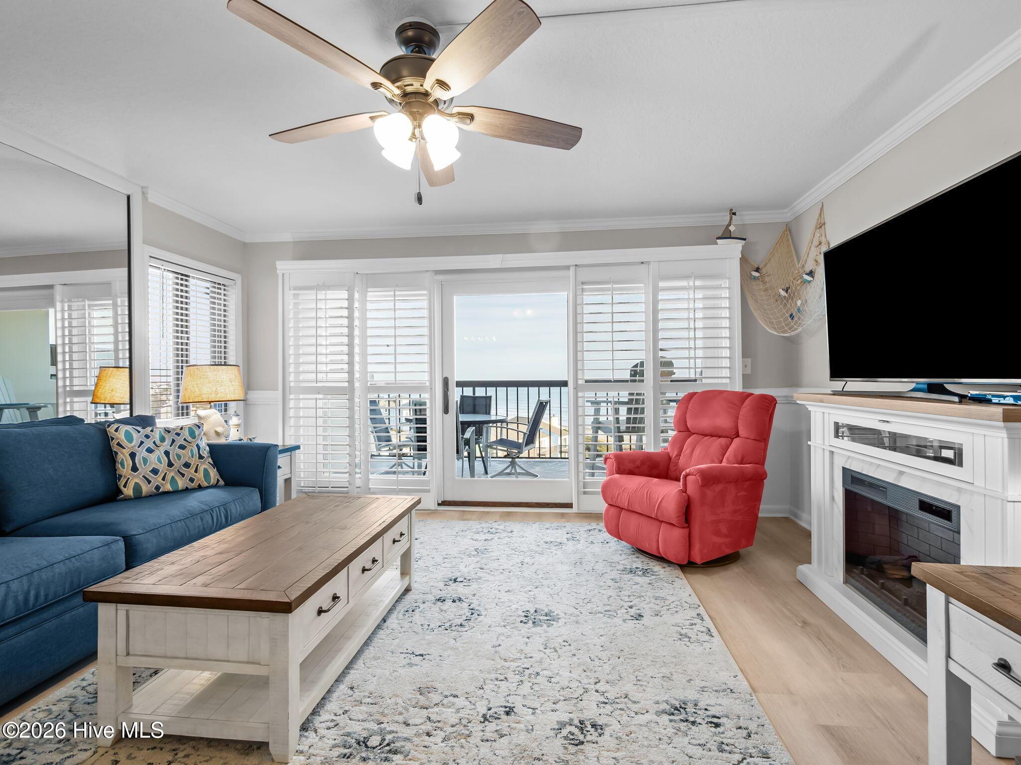 Image 3: Living Area