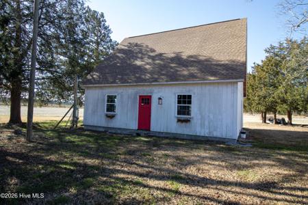 1426 E Bear Swamp Road