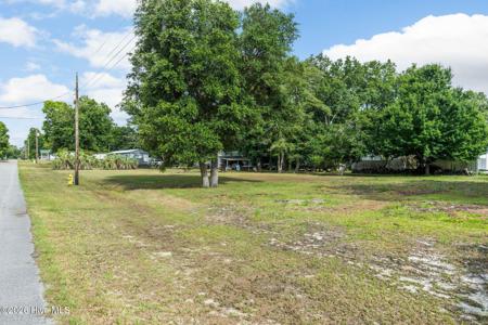 605 Beachview Drive SE