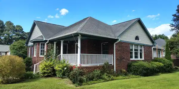 104 Boleyn Loop
