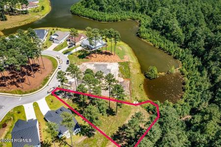 3004 Watercrest Loop