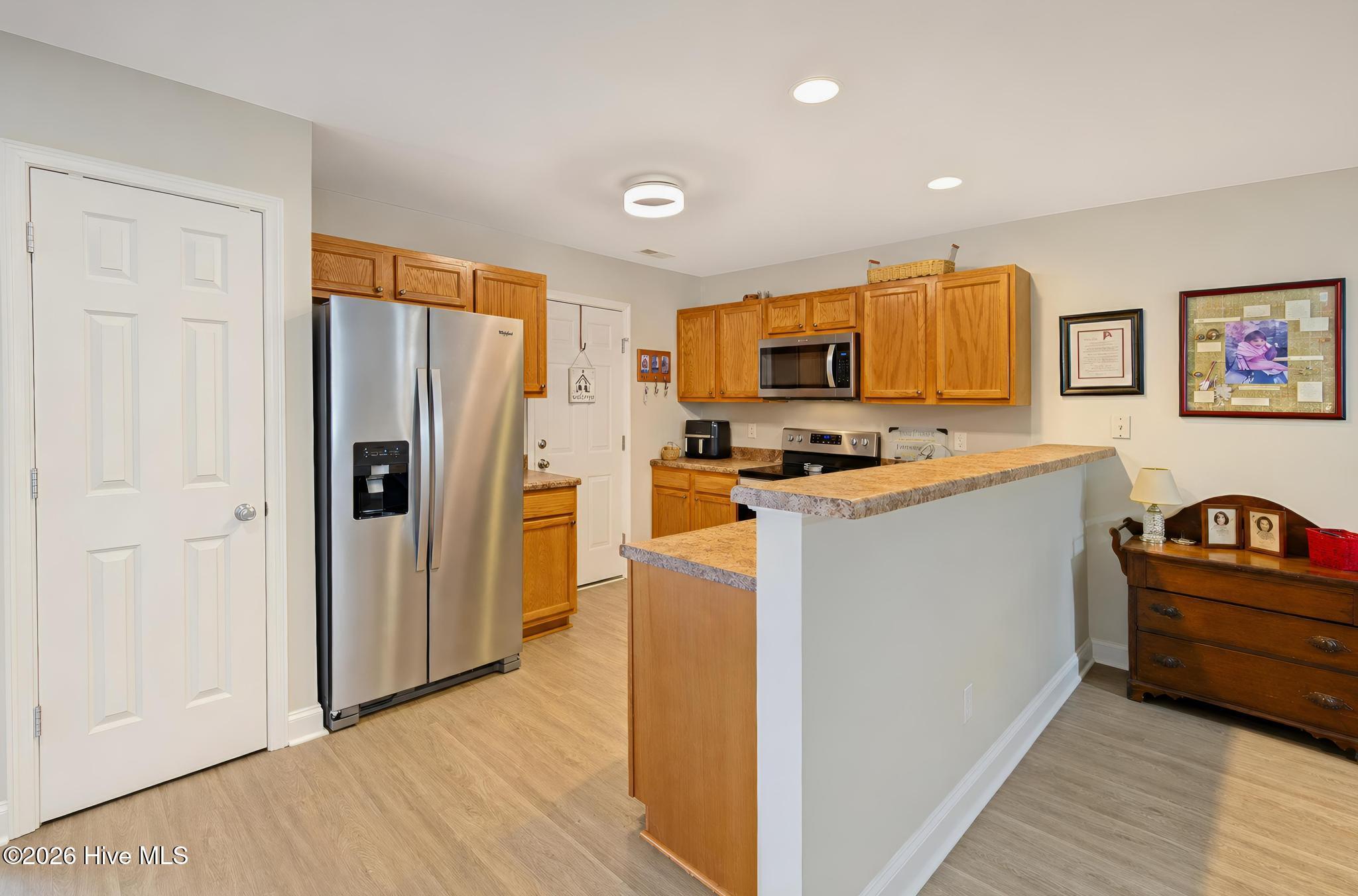 Image 4: 9306 Long Putt Ct-32