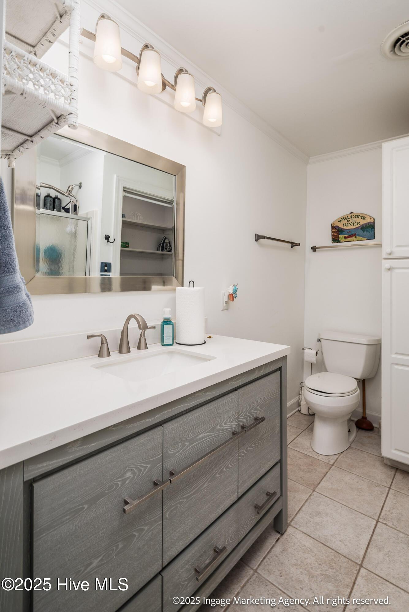 Image 1: 033-20250414 MLS M_Heinz 283 Chambers Po