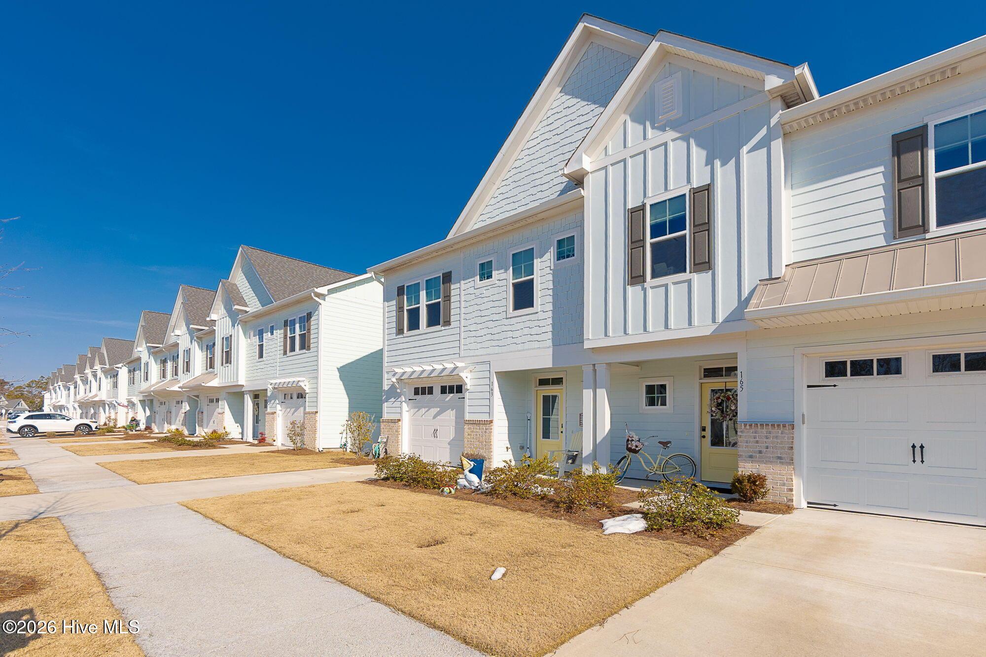 Image 3: 1-web-or-mls-chadwick-visuals-163-freedo