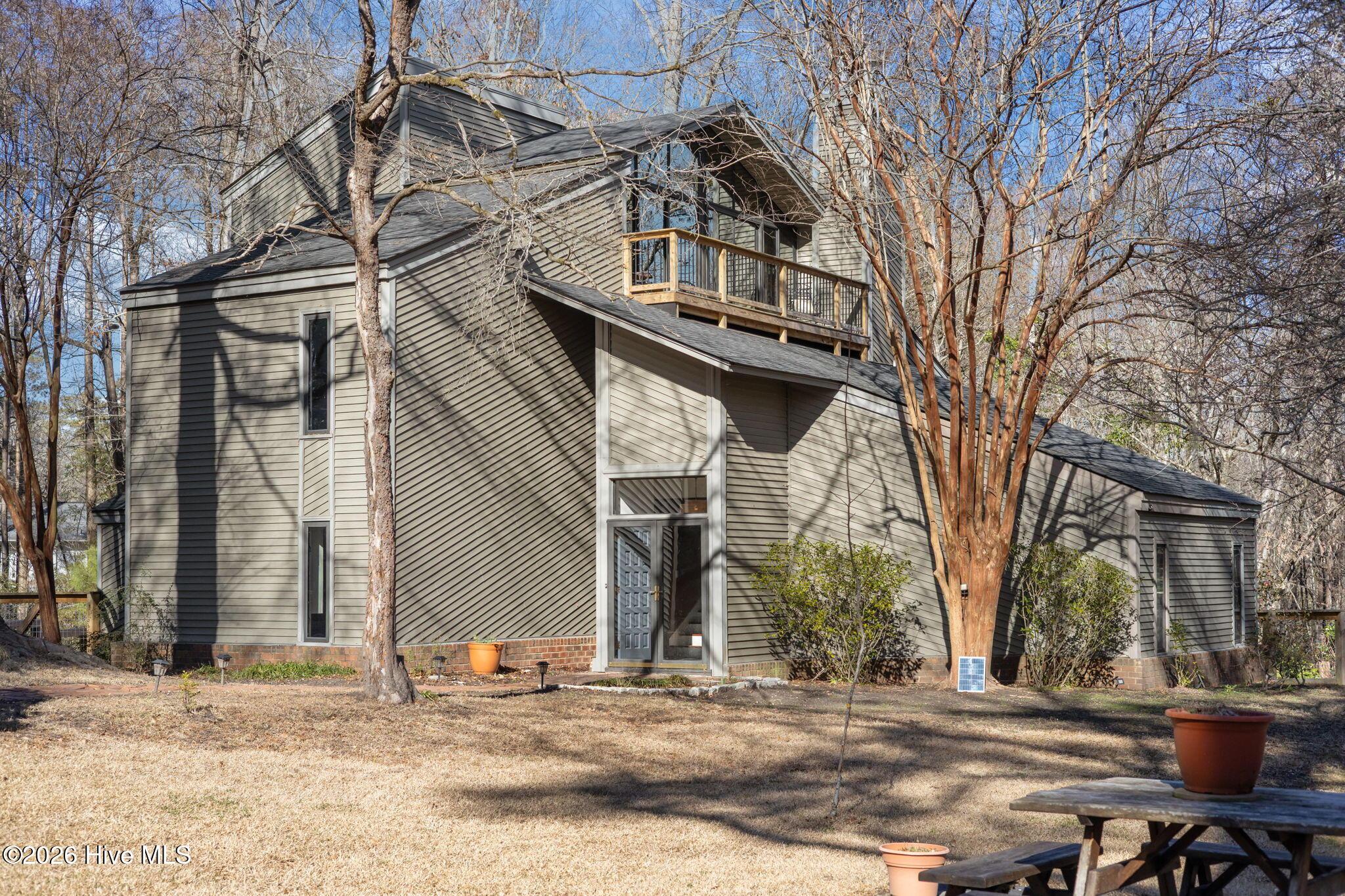 Image 2: 19-web-or-mls-BLS_0014