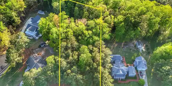 Image 3: Aerial Photo 3