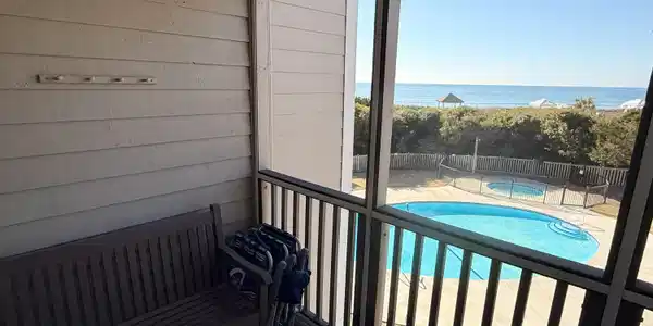 Image 3: Screen Porch view