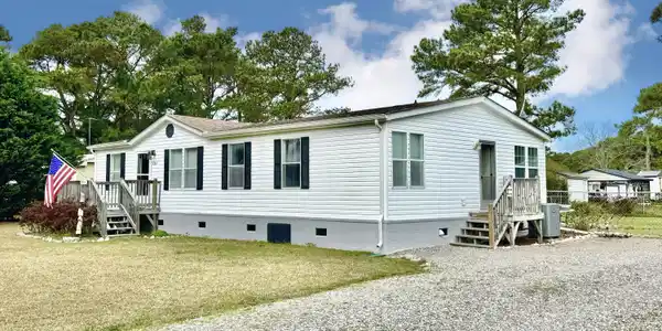131 Edgewater Drive