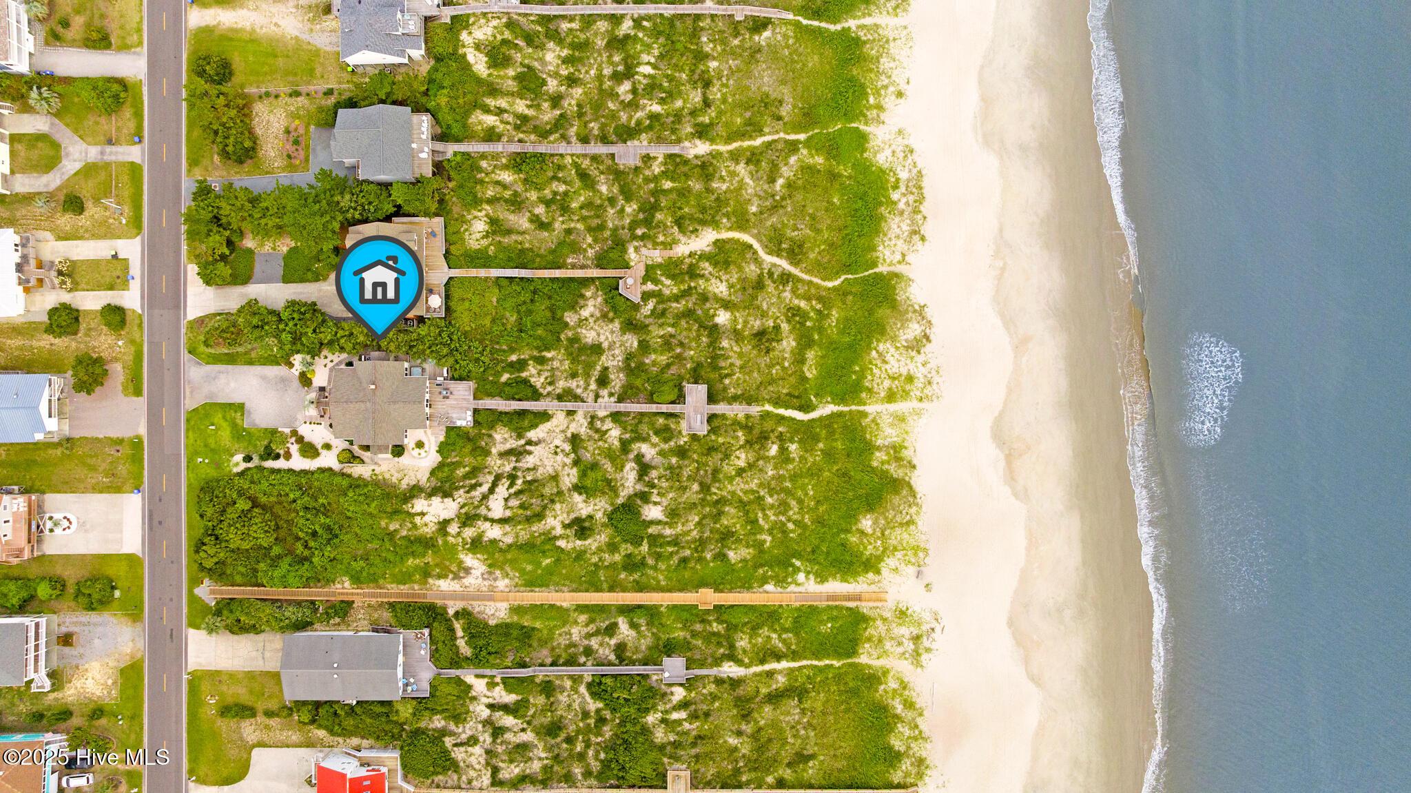 Image 3: 419 Caswell Beach Road-93