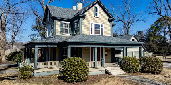 302 E Main Street