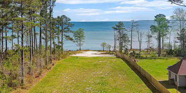 Image 2: Waterfront Lot in Neuse Point East