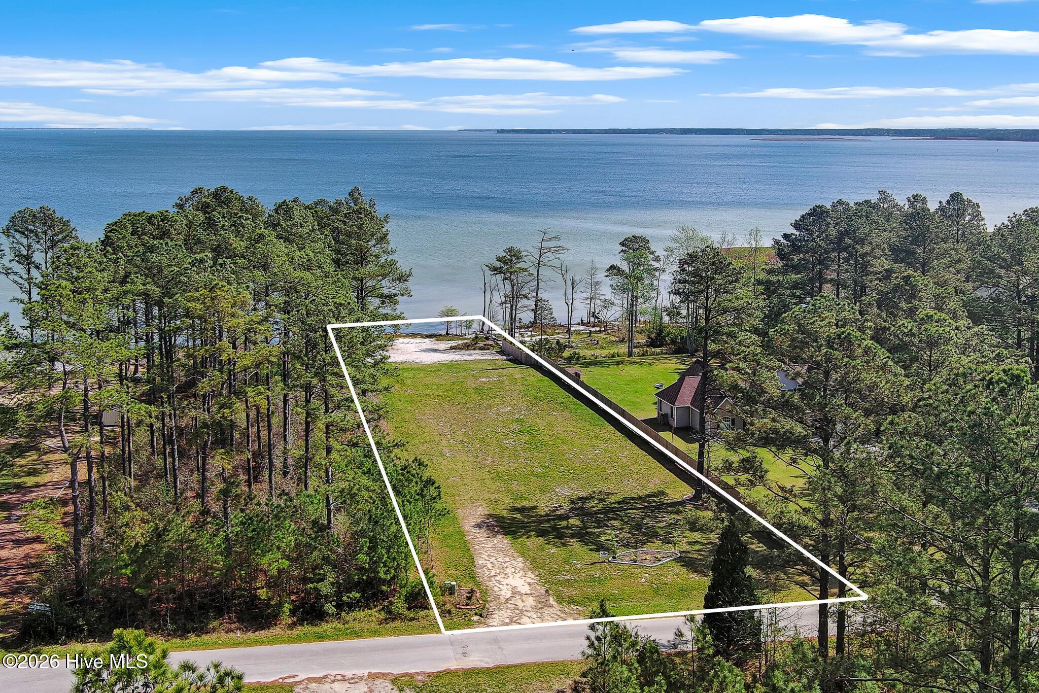 Image 4: Waterfront Lot in Neuse Point East