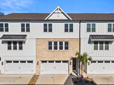829 Anchors Bend Way