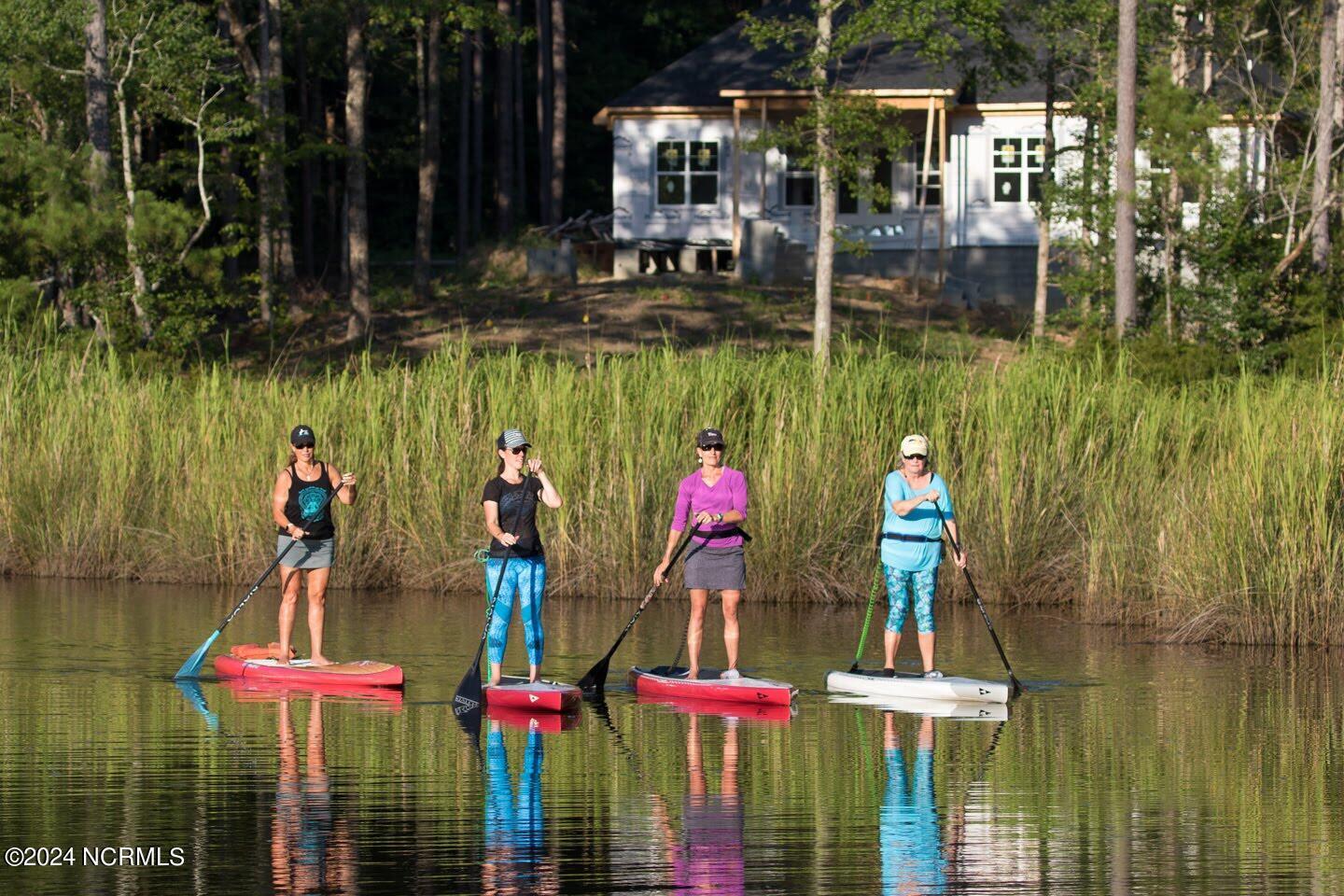 Image 1: SUP on Mill Creek