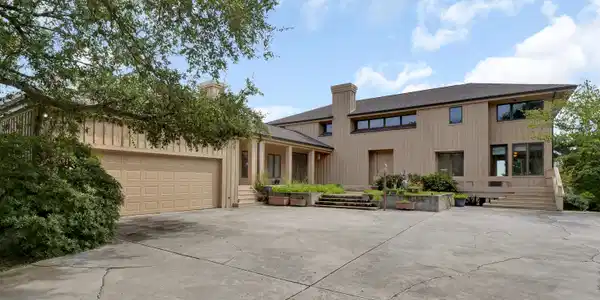 825 Inlet View Drive
