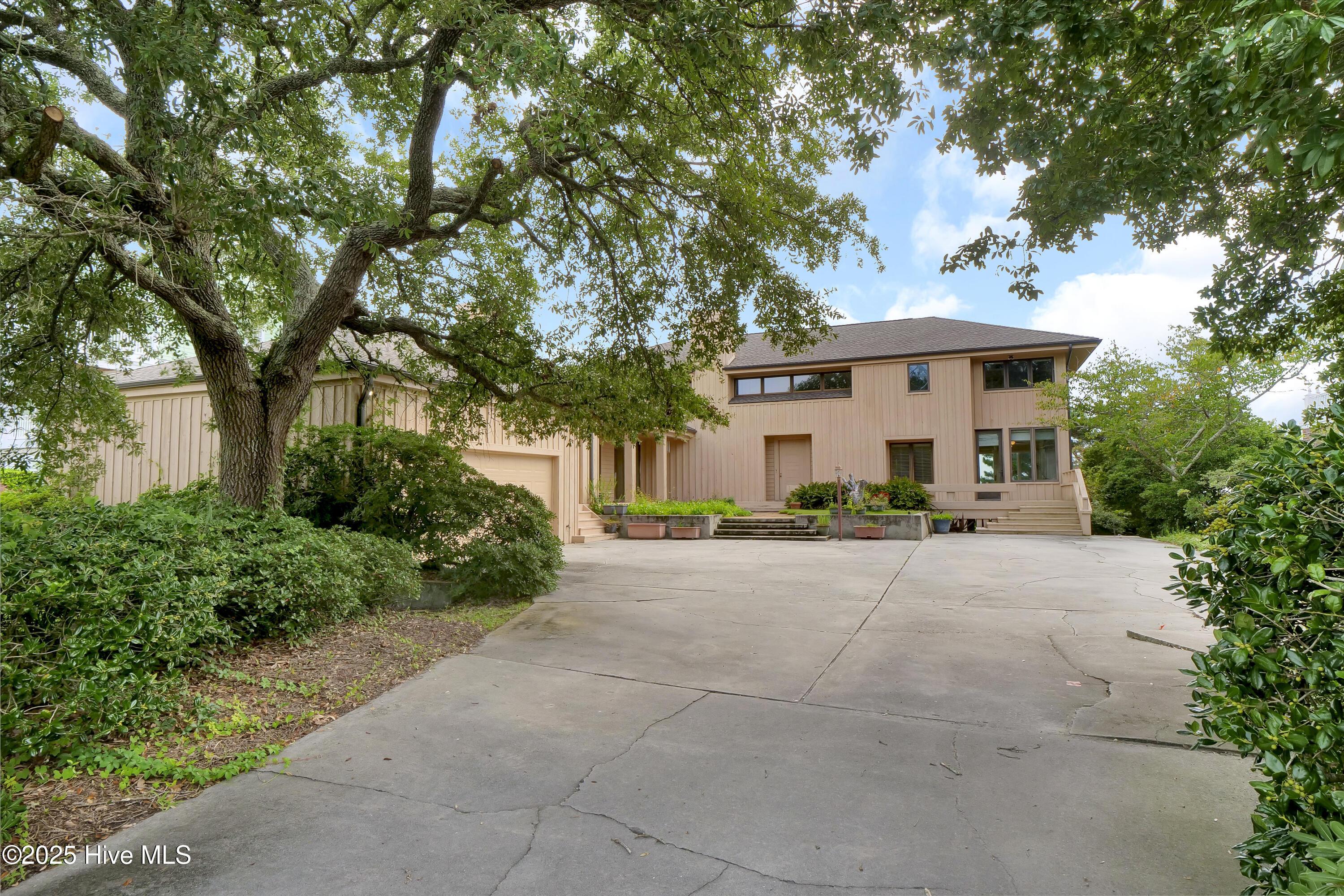 Image 4: 002_p2322727_688