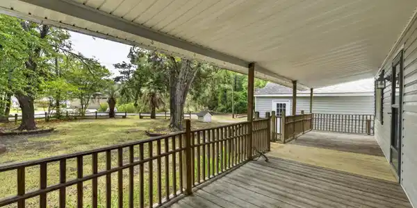 Image 3: 604AugustaAvenue-8