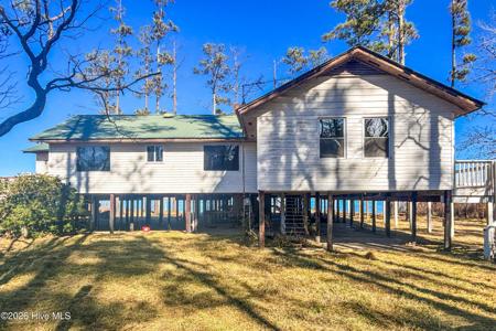 1117 Whealton Point Road