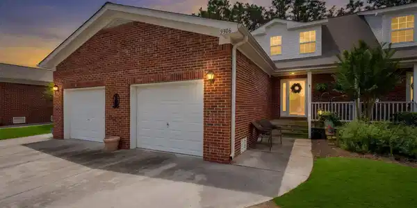 9306 Long Putt Court