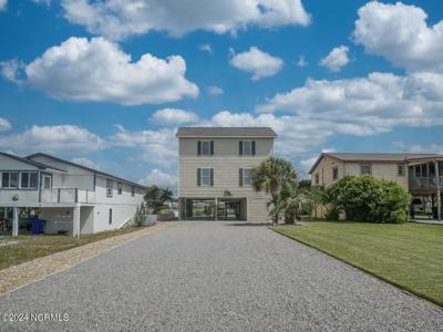 2518 W Pelican Drive