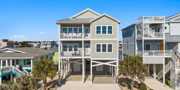 392 Ocean Boulevard W