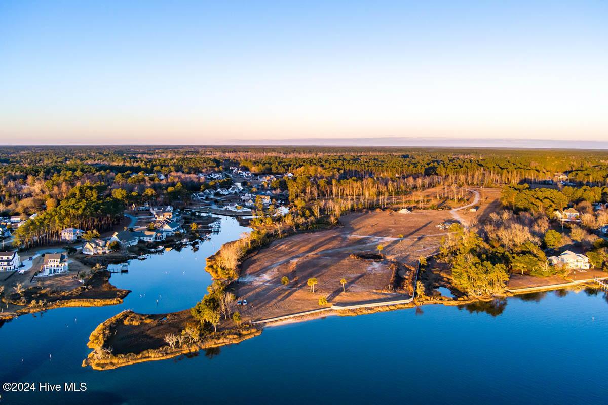 Image 3: 246 AMPHITHEATER DRIVE