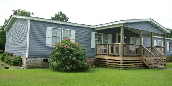 662 Straits Road