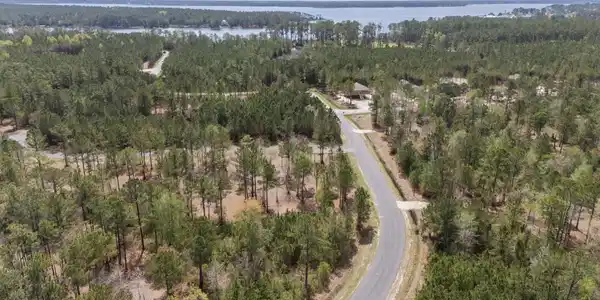 Image 3: 12-web-or-mls-DJI_20260331124528_0187_D