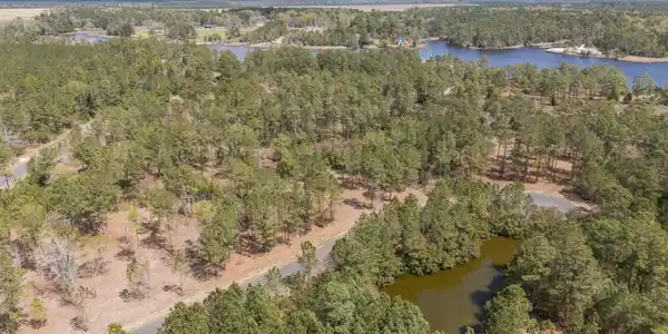 Image 4: 14-web-or-mls-DJI_20260331123856_0162_D