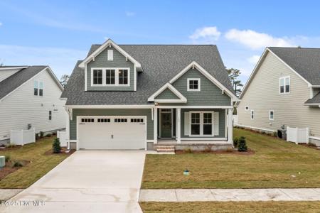 128 Pine View Boulevard