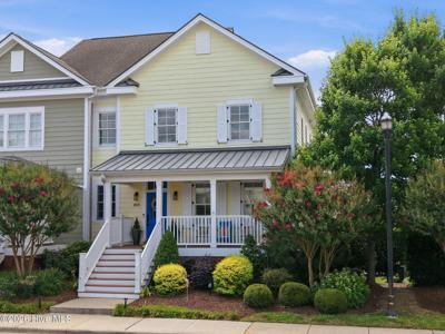 203 S Academy Street