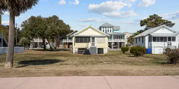 Image 4: Atlanta Ave (30)