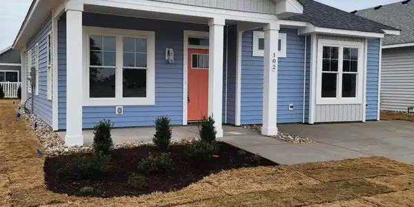 102 Bridge View Drive S
