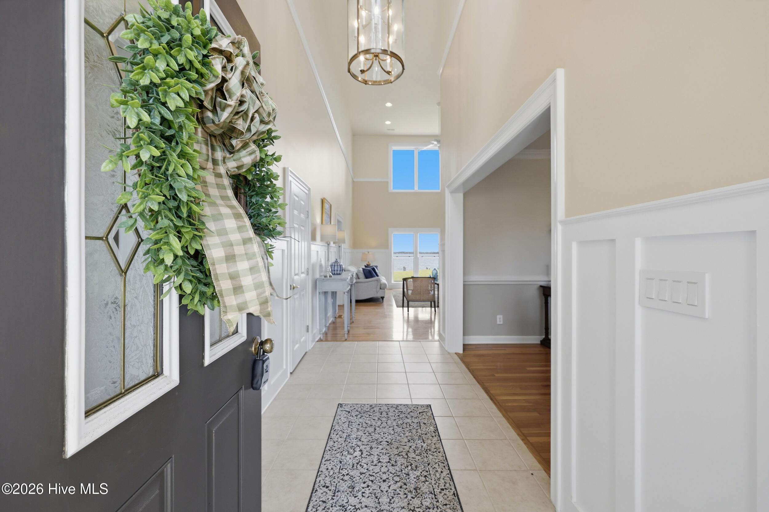 Image 3: Entry