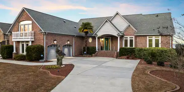 116 Stillwood Court
