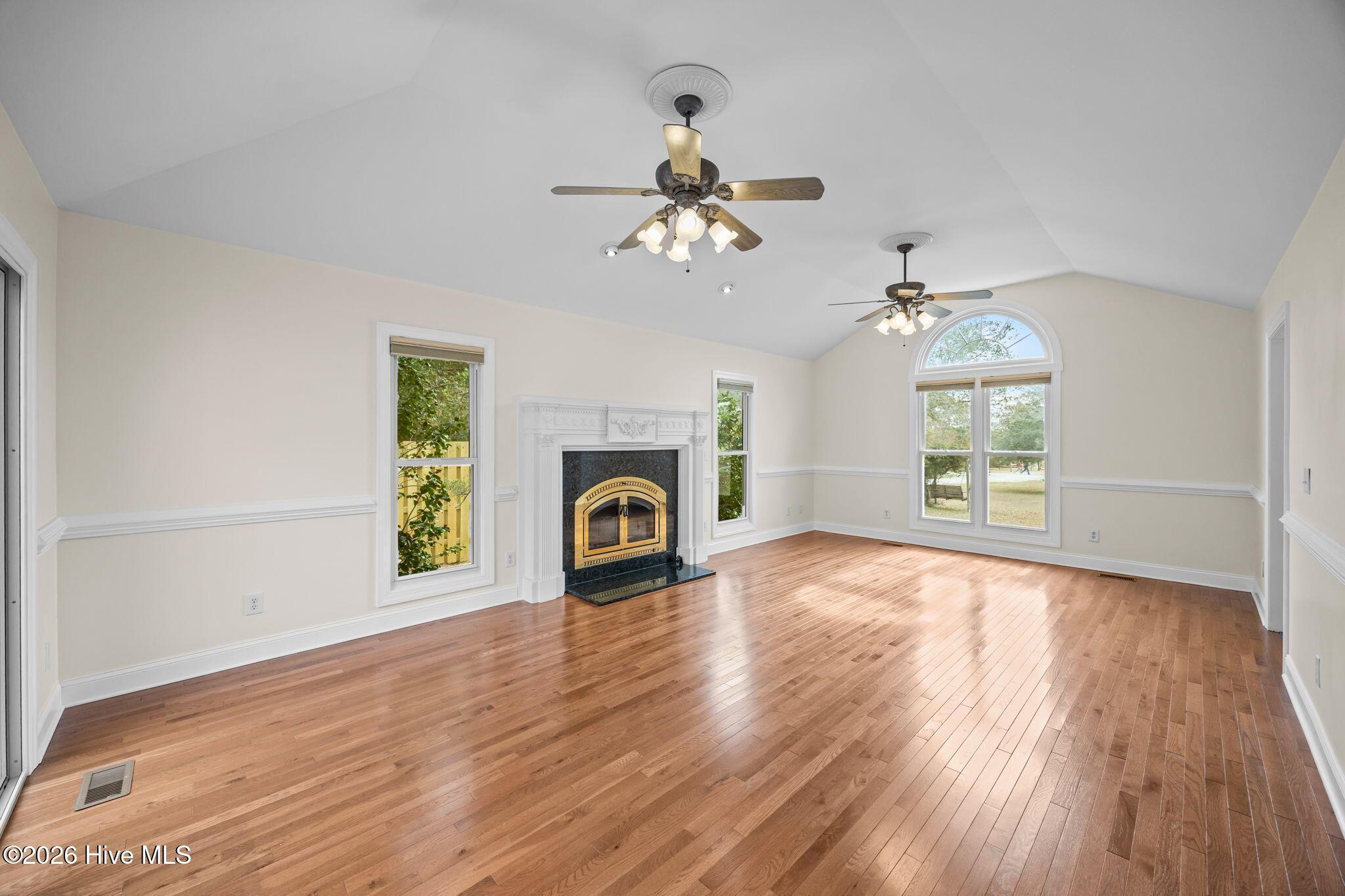 Image 4: 7-web-or-mls-103 Seagull Way 10