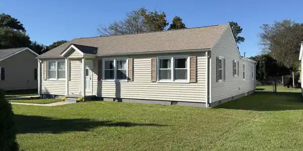 209 Hawthorne Road