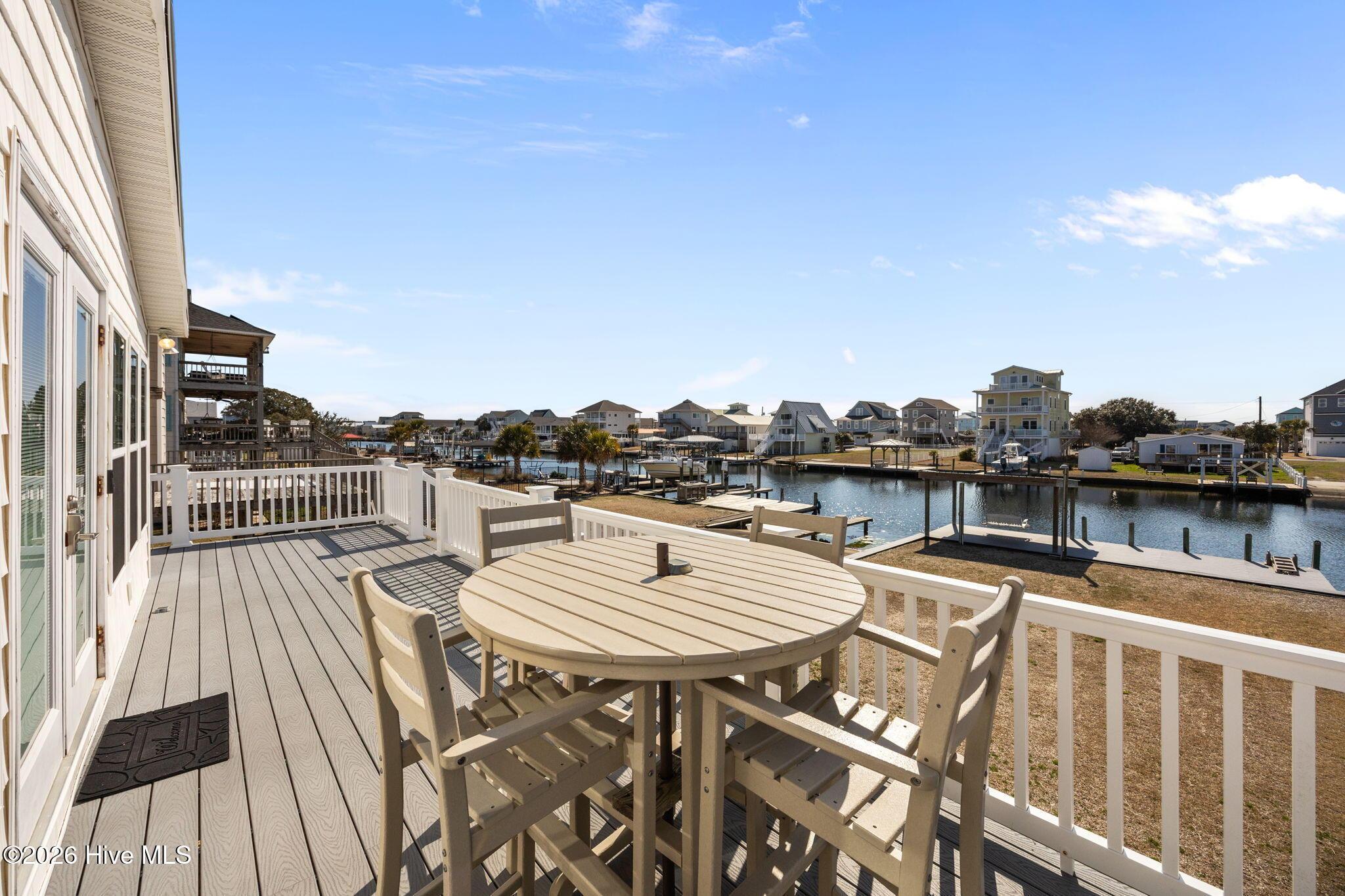 Image 4: 46-web-or-mls-9055 9th St. 106