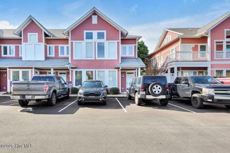 5005 Oquinn Boulevard SE Unit 104
