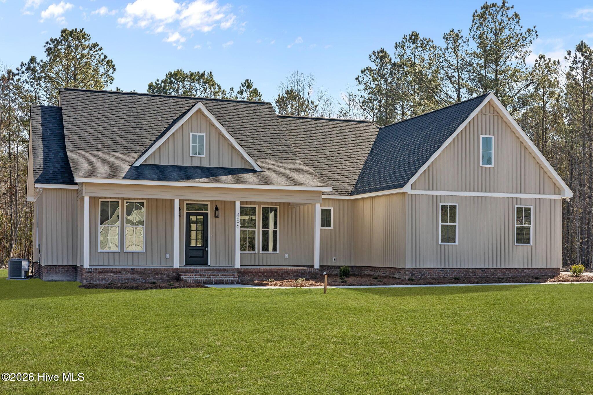 Image 4: 1-web-or-mls-BLS_0008_1