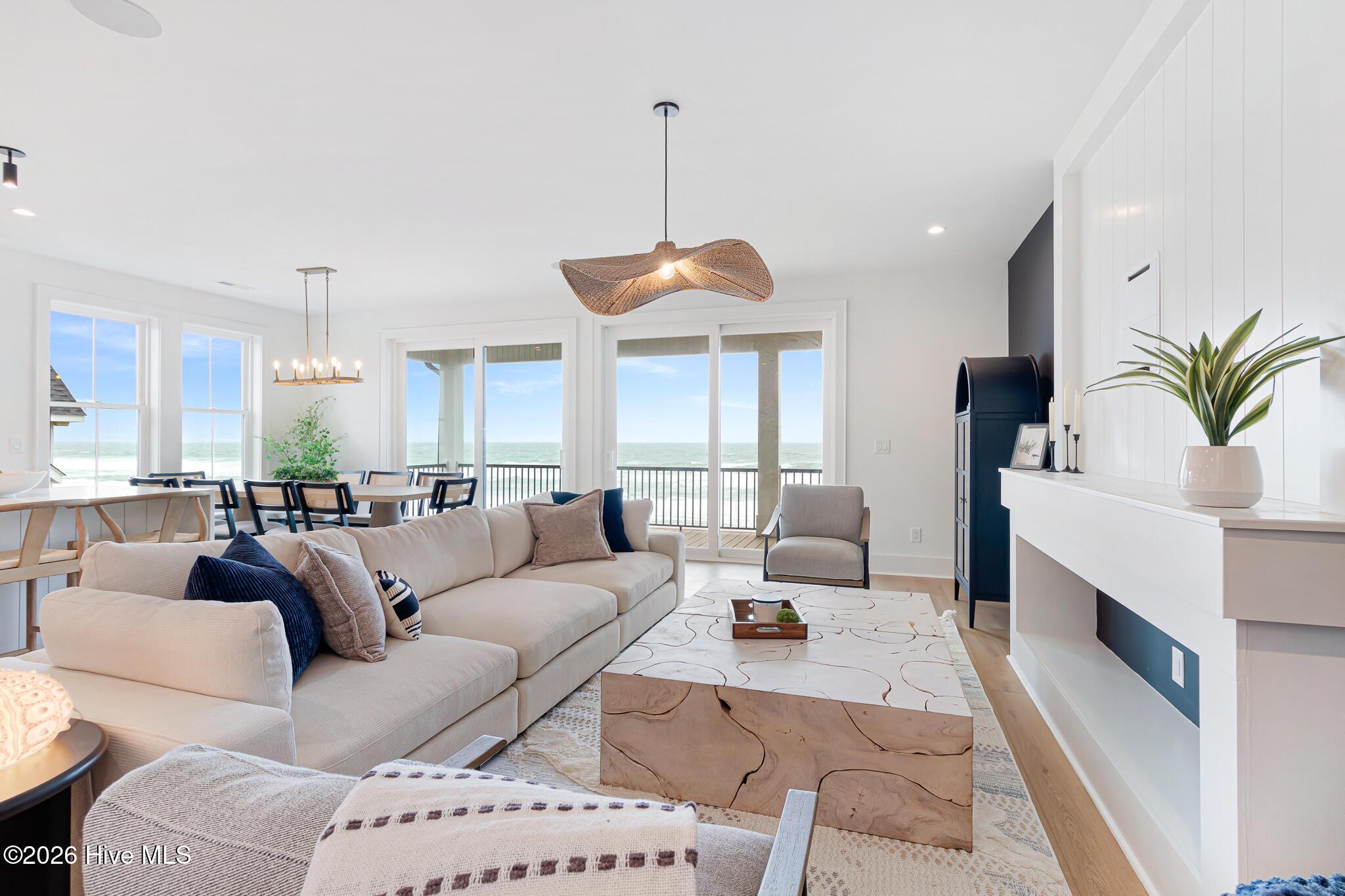 Image 3: Living Room Overlooking Ocean