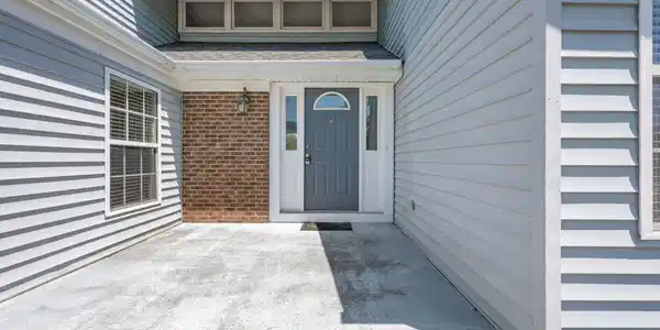 Image 3: 46-web-or-mls-DSC_2321