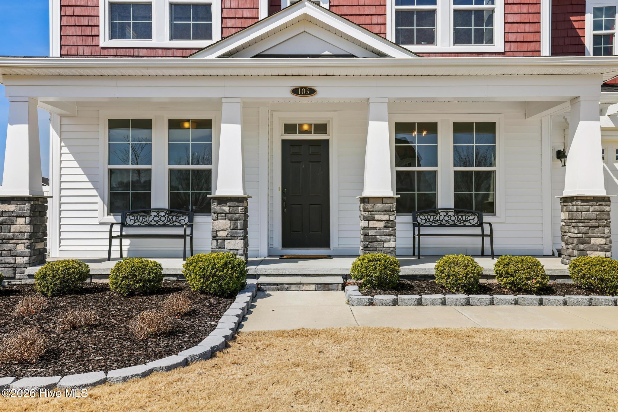 Image 4: 103 Ashbee Ct-2