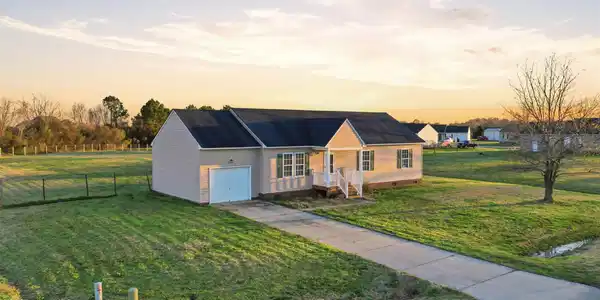 115 Woodland Way