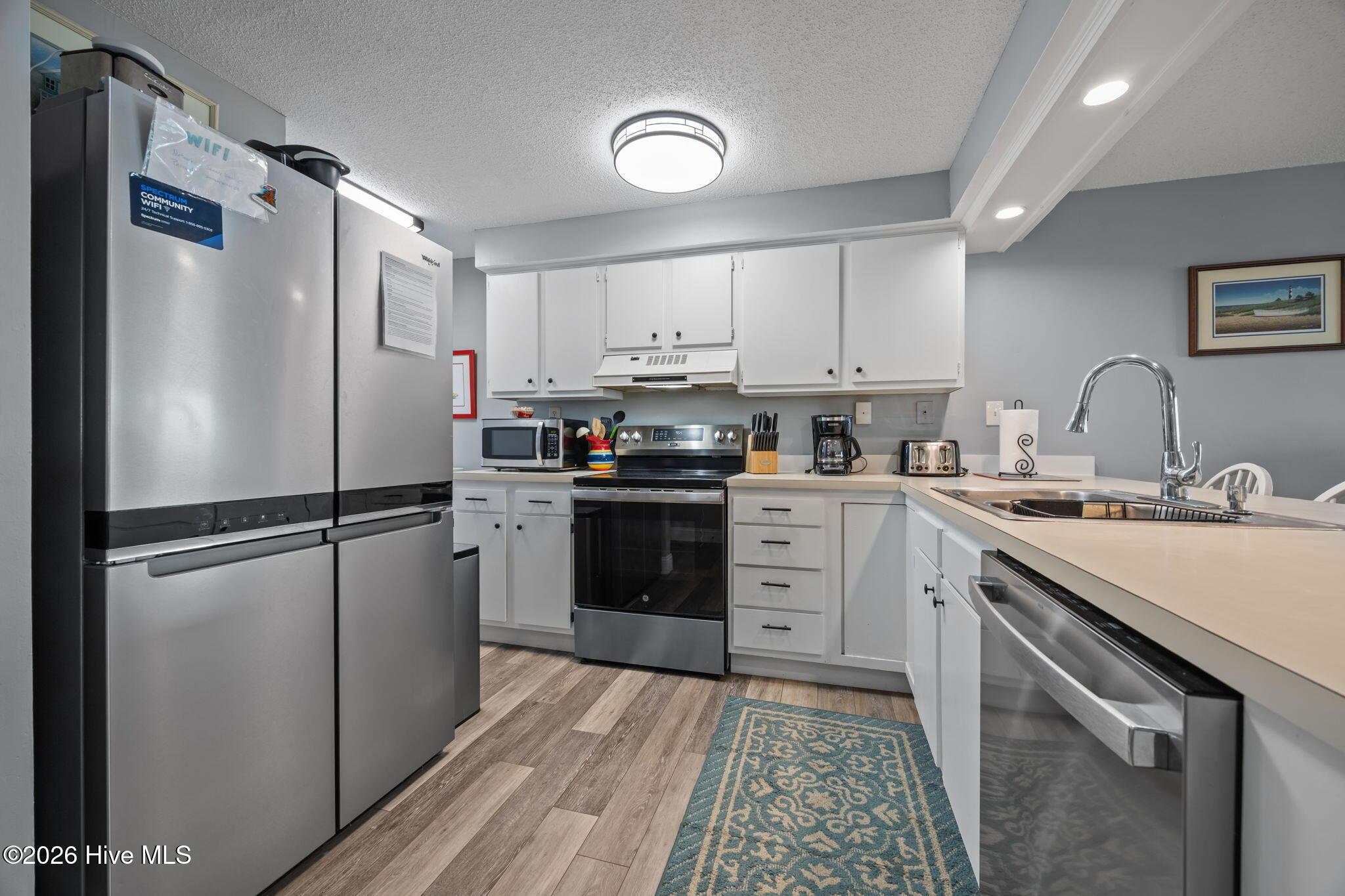 Image 2: 15-web-or-mls-IMG_3506