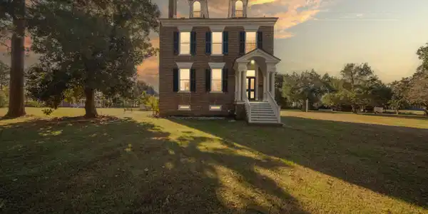 Image 2: 2