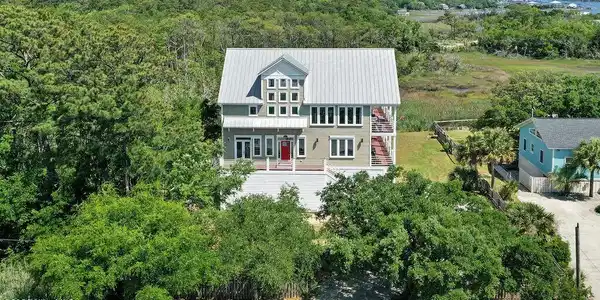 Image 2: 531SeaviewRoadDrone-1