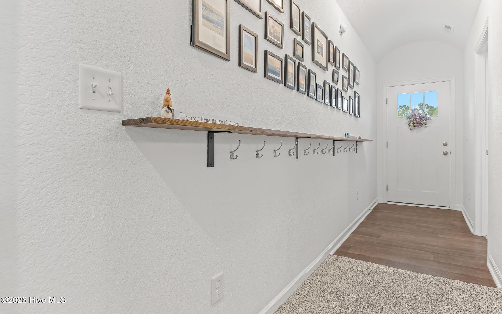 Image 3: 31-web-or-mls-IMG_2363