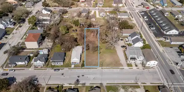 309 Pollock Street